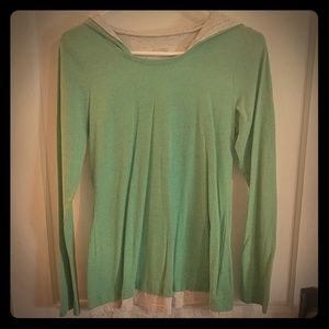 Columbia Long Sleeve shirt with hood